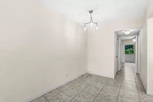 52 Kingswood C, West Palm Beach, FL 33417 - Photo 10