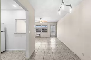 52 Kingswood C, West Palm Beach, FL 33417 - Photo 8