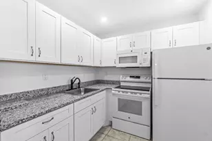 52 Kingswood C, West Palm Beach, FL 33417 - Photo 1