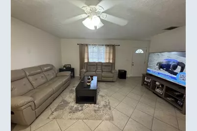 882 SE Walters Terrace, Port Saint Lucie, FL 34983 - Photo 4
