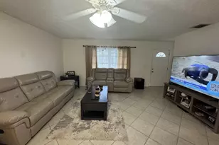 882 SE Walters Terrace, Port Saint Lucie, FL 34983 - Photo 4