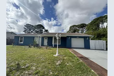 882 SE Walters Terrace, Port Saint Lucie, FL 34983 - Photo 2