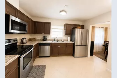 882 SE Walters Terrace, Port Saint Lucie, FL 34983 - Photo 10