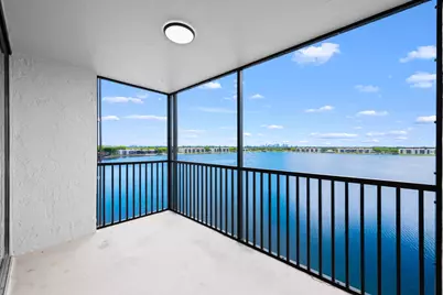 105 Lake Emerald Drive #706, Oakland Park, FL 33309 - Photo 2