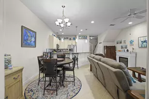 6179 NW Helmsdale Way, Port Saint Lucie, FL 34983 - Photo 18