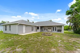 292 SW Janice Ave, Port Saint Lucie, FL 34953 - Photo 38