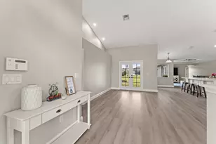 292 SW Janice Ave, Port Saint Lucie, FL 34953 - Photo 8