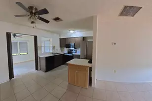 372 NW Airoso Blvd, Port Saint Lucie, FL 34983 - Photo 8