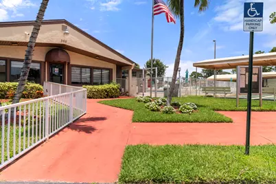 317 Knotty Pine Circle #D-2, Greenacres, FL 33463 - Photo 16