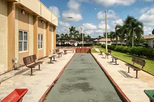 2930 Crosley Dr E, West Palm Beach, FL 33415 - Photo 38