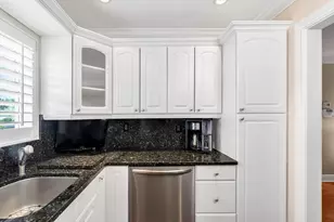 2930 Crosley Dr E, West Palm Beach, FL 33415 - Photo 16