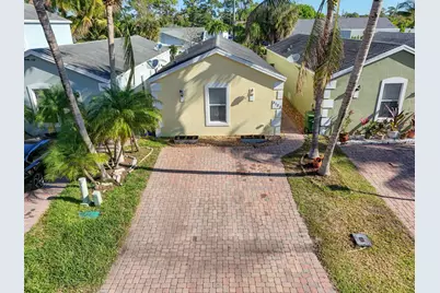 3125 Shelby Way Way, Palm Springs, FL 33461 - Photo 2
