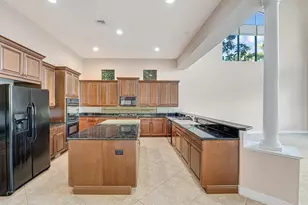 10513 Versailles Blvd, Wellington, FL 33449 - Photo 14