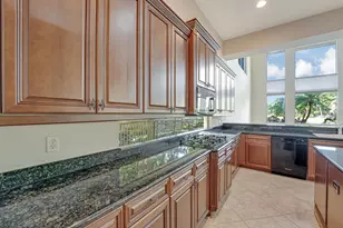 10513 Versailles Blvd, Wellington, FL 33449 - Photo 20