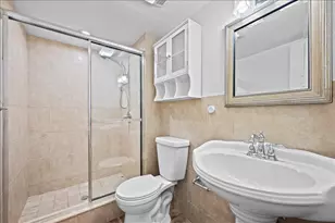 190 Lake Evelyn Dr, West Palm Beach, FL 33411 - Photo 10