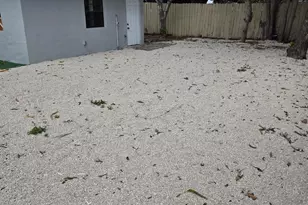 31 Edmund Rd, West Park, FL 33023 - Photo 10
