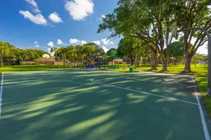 818 8th Ct, Palm Beach Gardens, FL 33410 - Photo 20