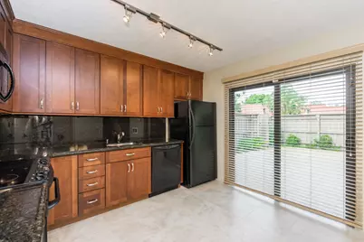 818 8th Court, Palm Beach Gardens, FL 33410 - Photo 6