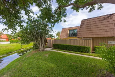 818 8th Court, Palm Beach Gardens, FL 33410 - Photo 1