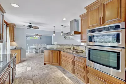 925 NE 25th Avenue, Pompano Beach, FL 33062 - Photo 12