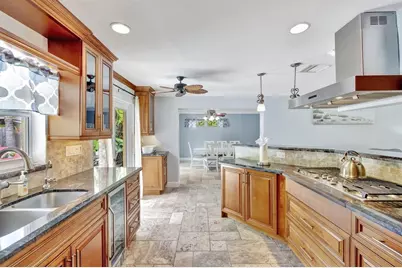 925 NE 25th Avenue, Pompano Beach, FL 33062 - Photo 14
