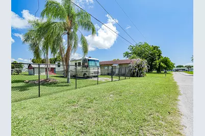 1040 Lissie Lane, Okeechobee, FL 34974 - Photo 4