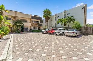 8956 Collins Ave, Surfside, FL 33154 - Photo 6