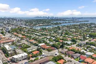 8956 Collins Ave, Surfside, FL 33154 - Photo 2