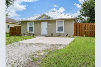1456 25th Court SW, Vero Beach, FL 32962 - Photo 2