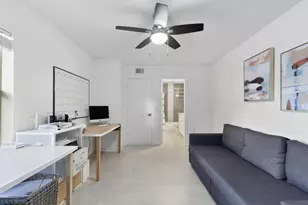 18 Amherst Ct, Royal Palm Beach, FL 33411 - Photo 12