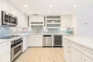 354 Chilean Ave, Palm Beach, FL 33480 - Photo 4