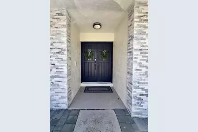 325 Knotty Wood Lane, Wellington, FL 33414 - Photo 2