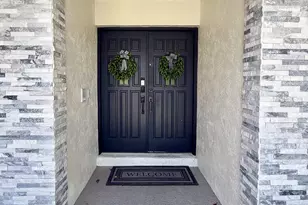 325 Knotty Wood Ln, Wellington, FL 33414 - Photo 2