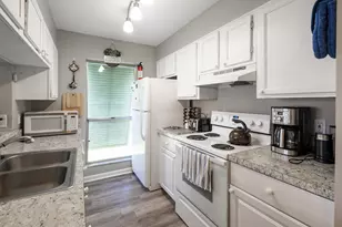 184 Cypress Point Dr, Palm Beach Gardens, FL 33418 - Photo 8