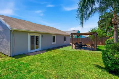 7955 Ridgewood Drive, Lake Worth, FL 33467 - Photo 22