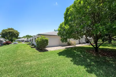 1210 S Drive Circle #D, Delray Beach, FL 33445 - Photo 26