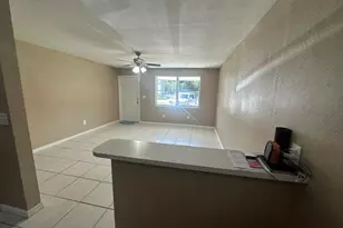 422 Caroline Ave, West Palm Beach, FL 33413 - Photo 18