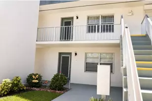 321 Burgundy G, Delray Beach, FL 33484 - Photo 1