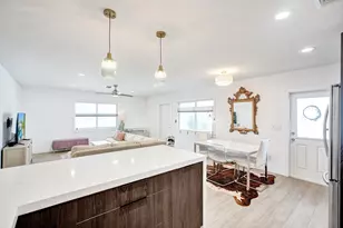 2050 NE 39th St, Fort Lauderdale, FL 33308 - Photo 8