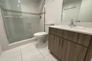 19455 NE 10th Ave, North Miami Beach, FL 33179 - Photo 8