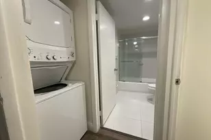 19455 NE 10th Ave, North Miami Beach, FL 33179 - Photo 4