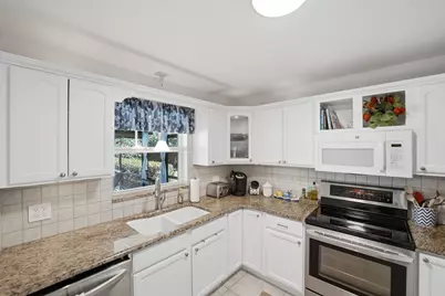 1252 SE Madison Avenue, Stuart, FL 34996 - Photo 14