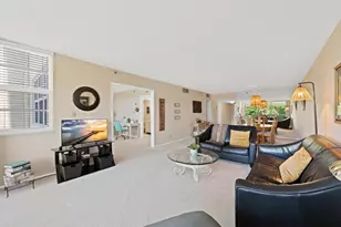 3510 Oaks Way, Pompano Beach, FL 33069 - Photo 10