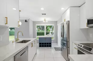 18241 NW 8th St, Pembroke Pines, FL 33029 - Photo 22
