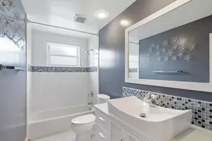 18241 NW 8th St, Pembroke Pines, FL 33029 - Photo 36