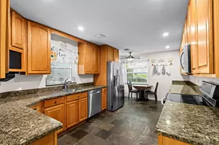 8467 NW 78th Ct, Tamarac, FL 33321 - Photo 10