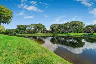 10092 Cedar Point Blvd, Boynton Beach, FL 33437 - Photo 4