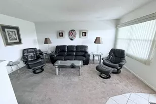4065 Harwood E, Deerfield Beach, FL 33442 - Photo 6