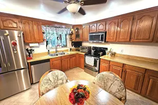 11500 SW 3rd St, Plantation, FL 33325 - Photo 10