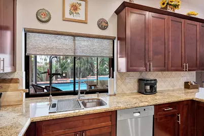 10662 NW 7th Place, Coral Springs, FL 33071 - Photo 12